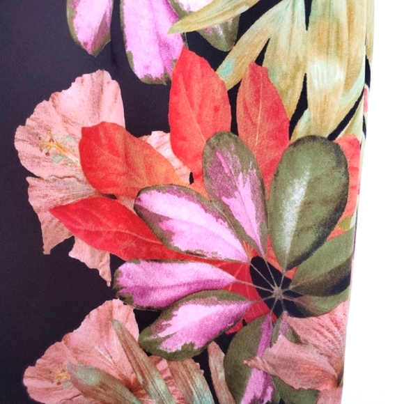 LONDON Times Sheath Dress Figure Flattering Large Floral print Size 6P -… - Picture 14 of 16